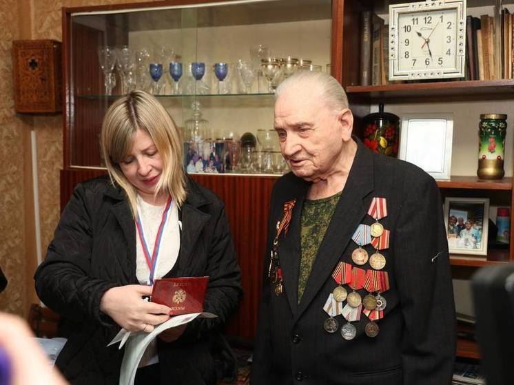 В Курске 96-летний ветеран ВОВ проголосовал на дому за президента