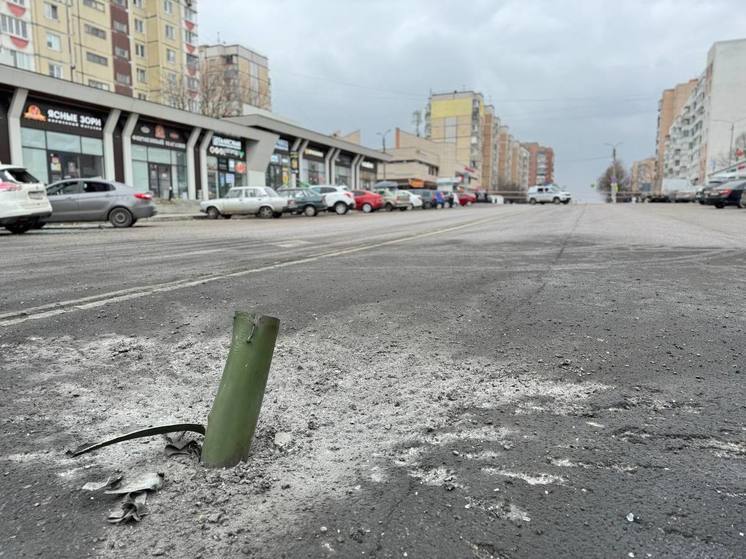 При втором обстреле Белгорода на парковке погиб мужчина