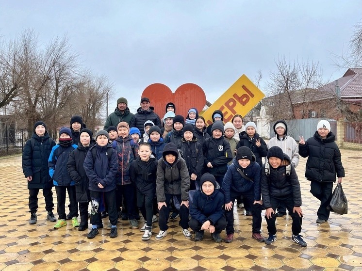 Школьники Кетченеровского района Калмыкии соревновались в «Веселых стартах»
