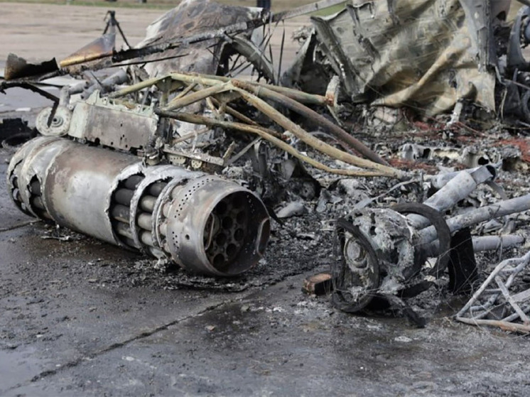 СМИ: после атаки дрона-камикадзе на воинскую часть в Приднестровье сгорел вертолет