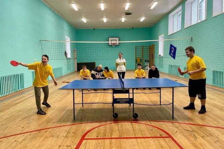 Prosecutor's office employees held a tennis tournament in a sponsored orphanage