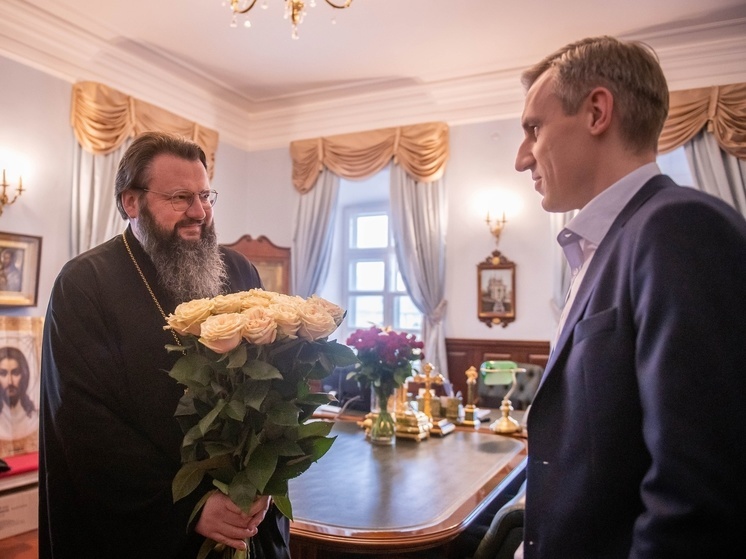 Смоленский губернатор поздравил митрополита с 11-ой годовщиной архиерейской хиротонии
