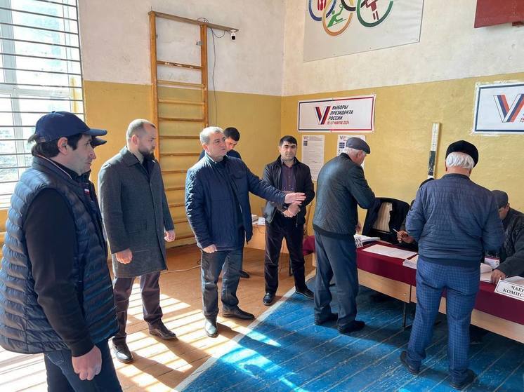 Дагестан: Эмин Мерданов осматривает ход выборов в Дербентском районе