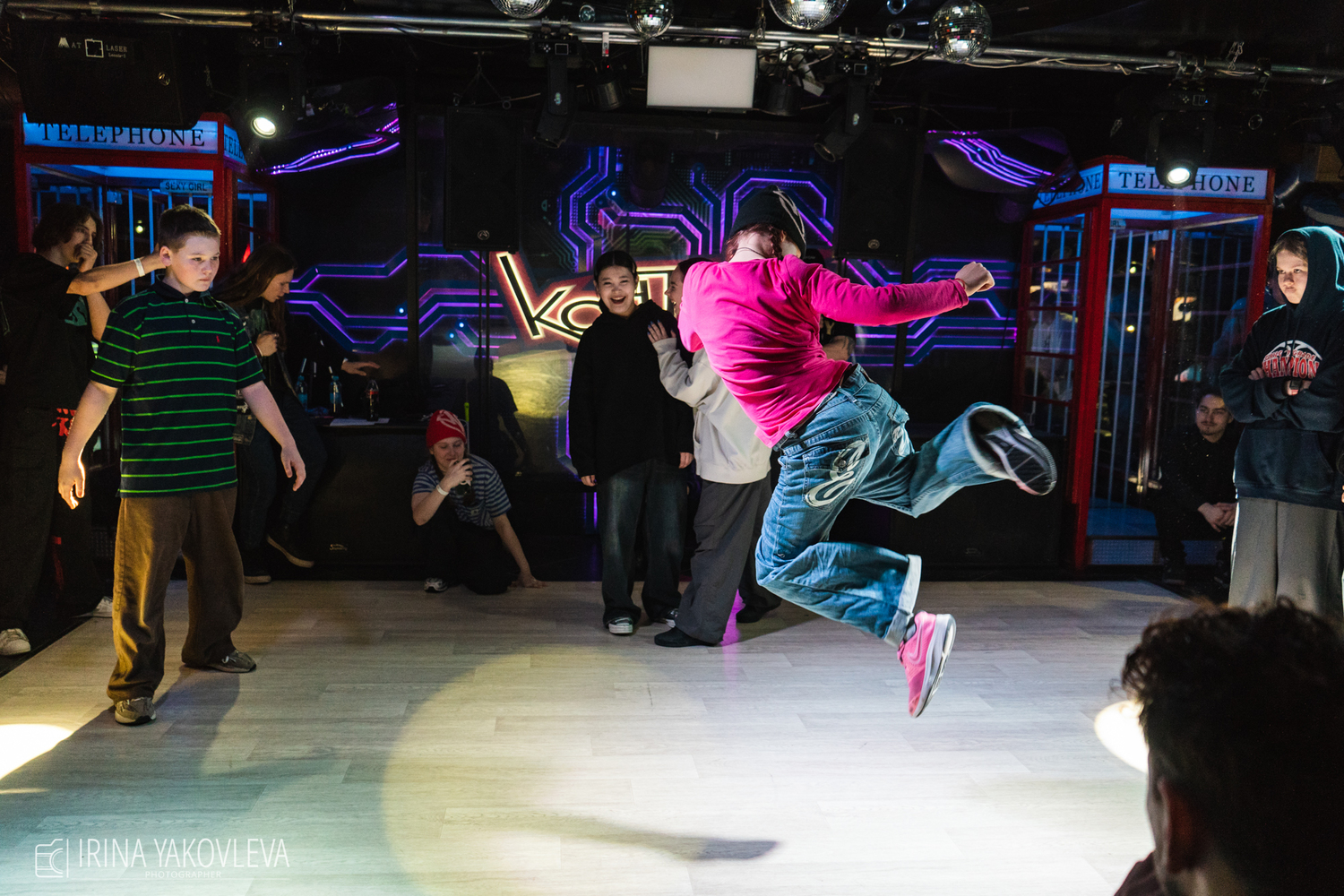 Мастера брейк-данса и хип-хопа устроили танцевальный баттл в Петрозаводске