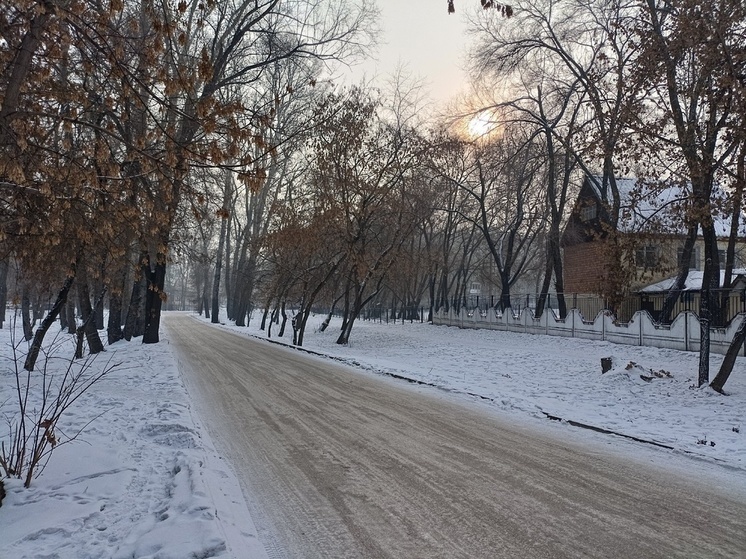 Небольшой снегопад и сильный ветер ожидается в Хакасии