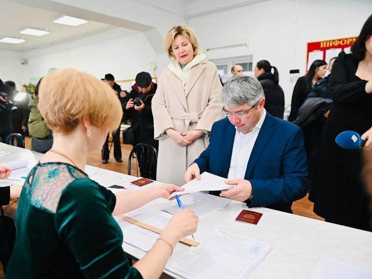 Алексей Цыденов поблагодарил жителей Бурятии за участие в выборах президента