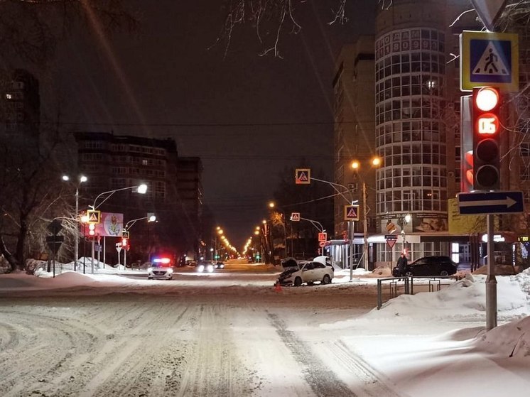 ГИБДД: 3 женщины пострадали в дорожных авариях на дорогах Томска