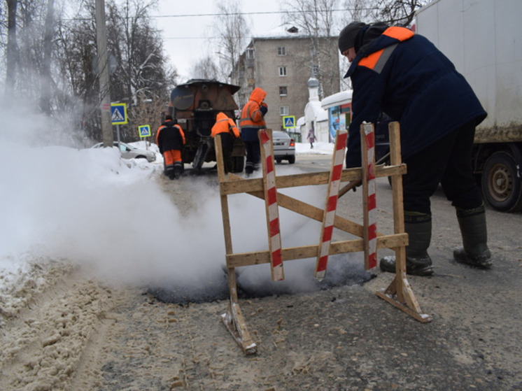 Работы по ямочному ремонту дорог в Иванове будут проводить в ночную смену