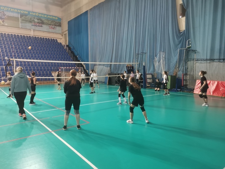 В Серпухове прошел турнир по волейболу