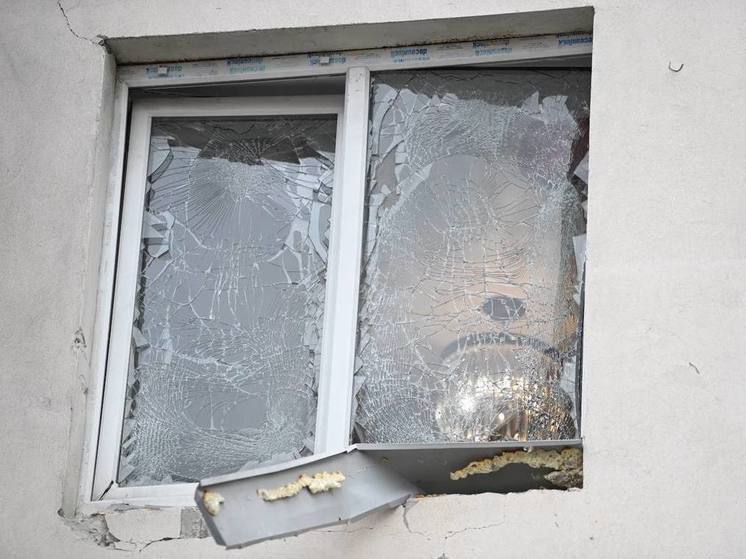 Гладков поручил до конца недели остеклить пострадавшие дома Белгорода