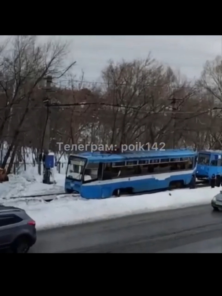 Трамвай сошел с рельсов в одном из городов Кузбасса