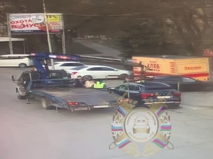 В Ейске на агрессивную автоледи составили сразу два административных материала