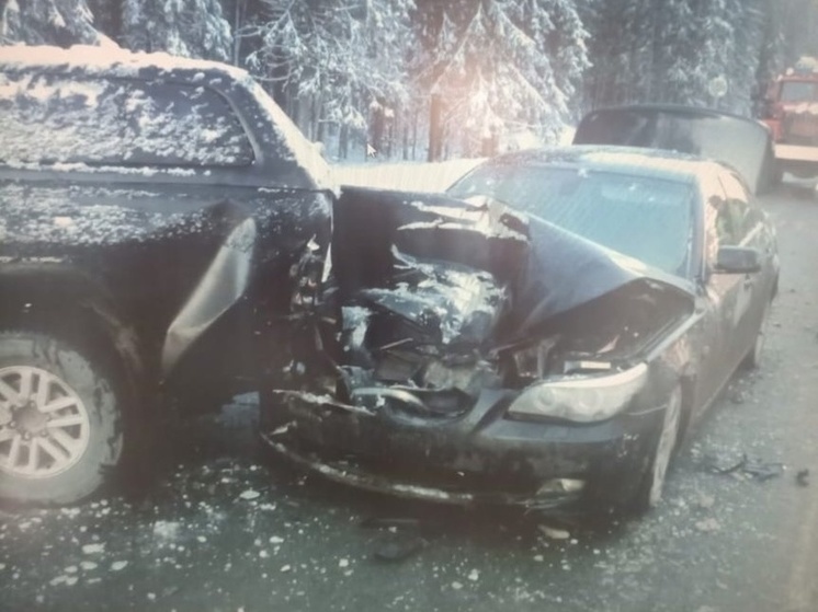 Массовая авария с пострадавшим произошла на трассе в Карелии