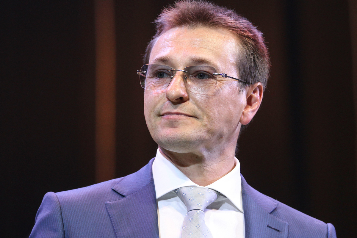 Sergei Bezrukov called Shirvindt his godfather on the stage