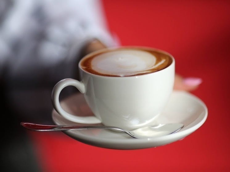 Ученые вычислили вещество в кофе, которое действует как слабительное