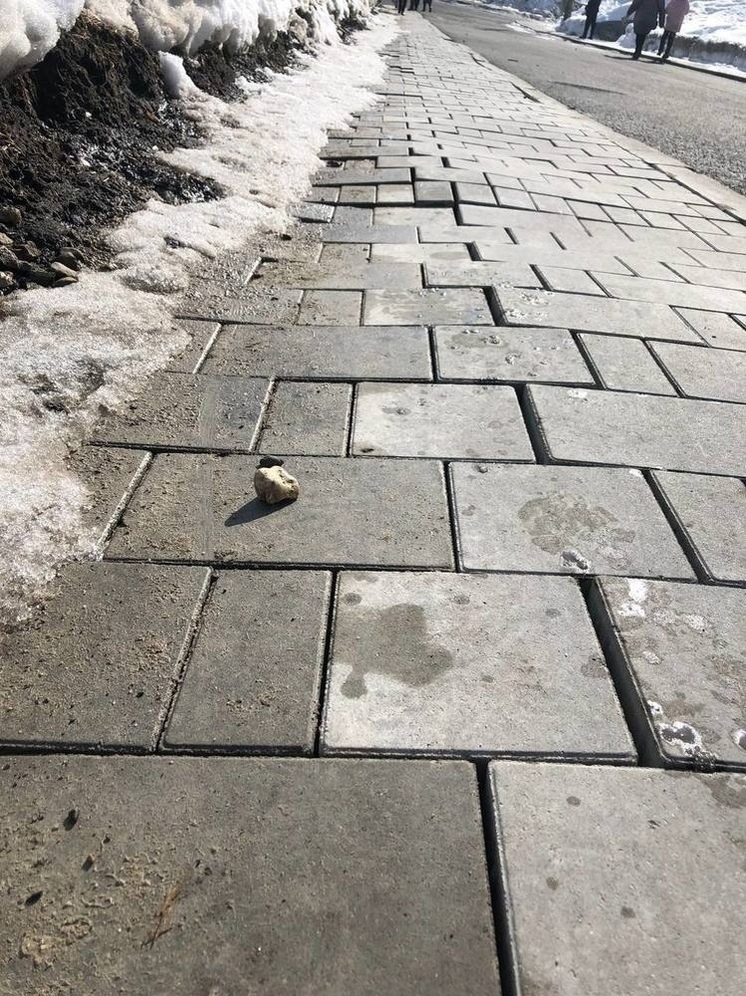 В Ярославле в центре города опять пошла волнами тротуарная плитка