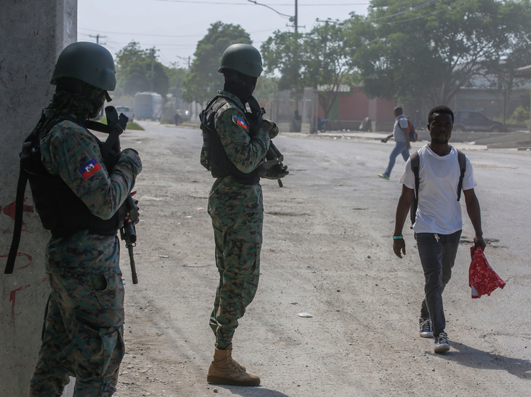 На Гаити продолжается устроенное криминальными группировками кровопролитие