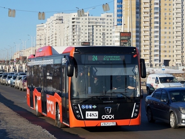 Китайский автобус работает на омском маршруте №89
