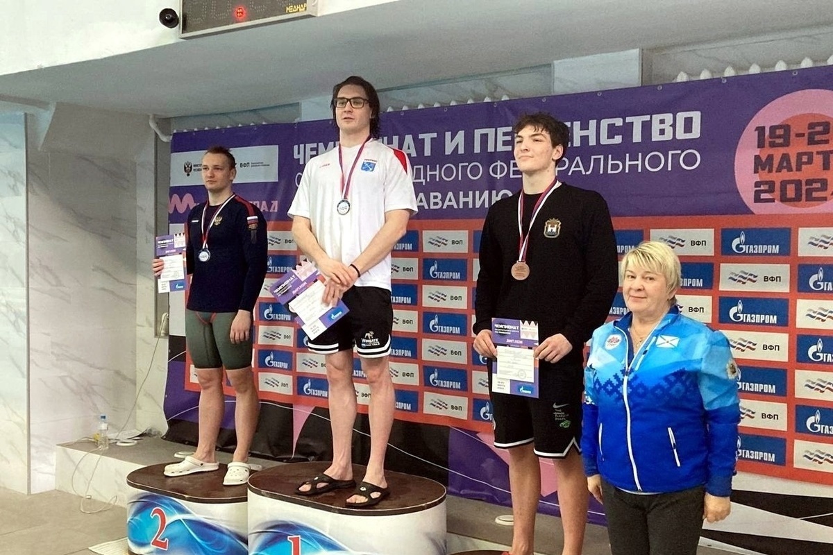 Swimmers from Petrozavodsk won medals at the Northwestern Federal District Championship