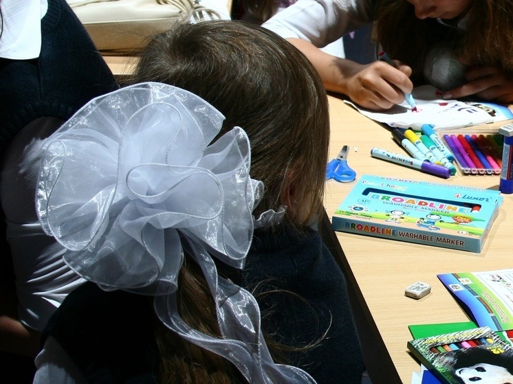 Школы Свердловской области примут 50 тысяч первоклассников