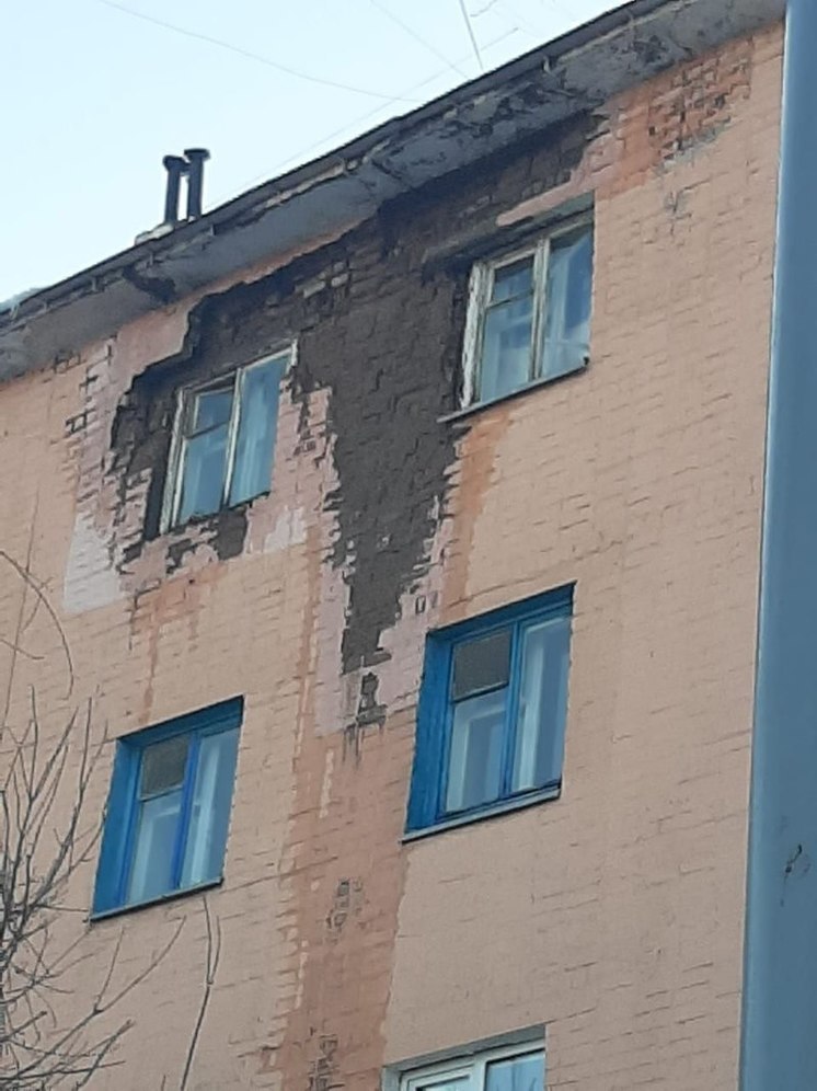 В Оренбурге многоквартирный дом угрожает жизни и здоровью людей