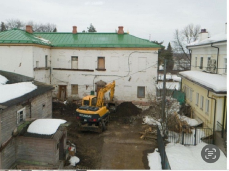 В Ярославле культурный слой в зоне Стрелки раскопали экскаватором