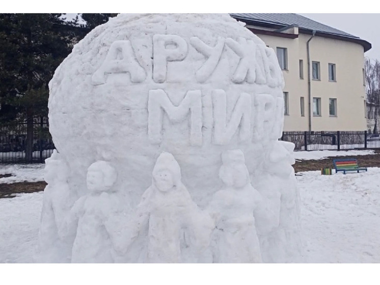 В Юрьев-Польском появилась новая снежная скульптура