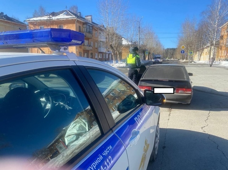 Рейд по выявлению машин с тонировкой провели в Свердловской области