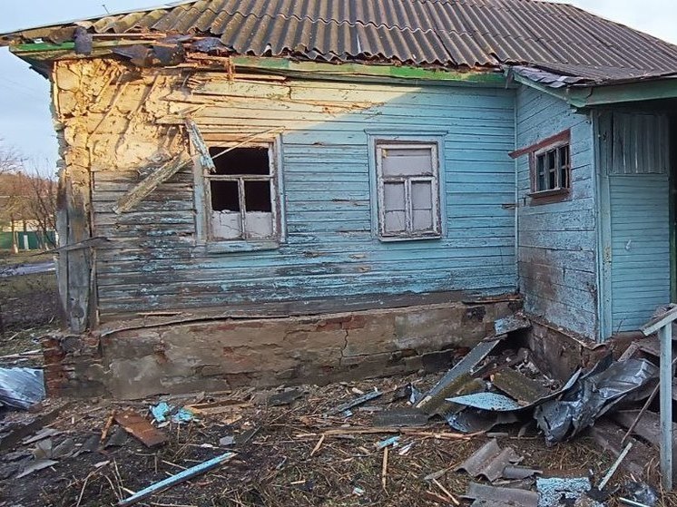 В курском селе Гуево во время обстрела ВСУ повреждены три дома