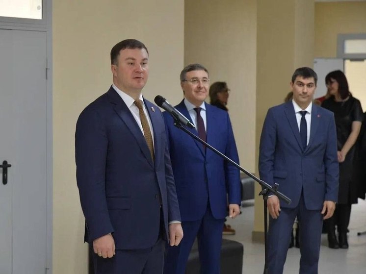 Валерий Фальков и Виталий Хоценко открыли новый корпус ОмГУ