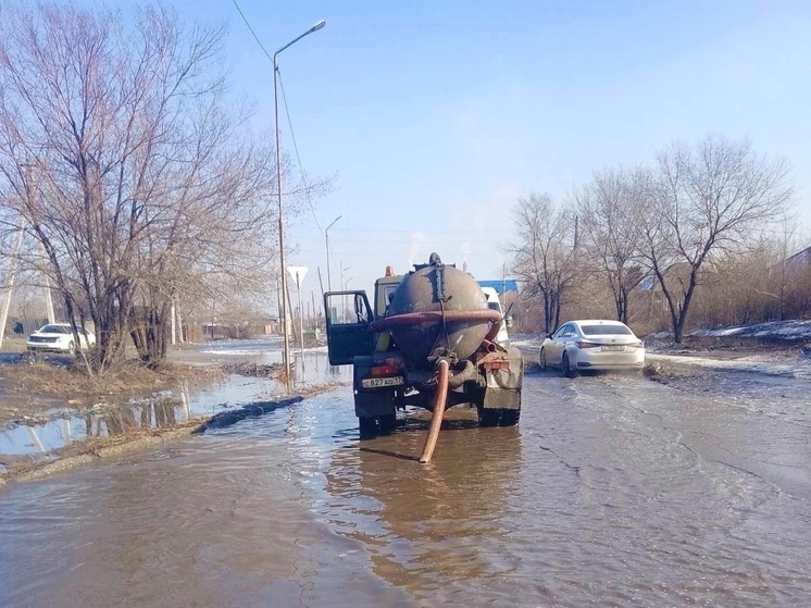 В Кызыле идет борьба с талыми водами