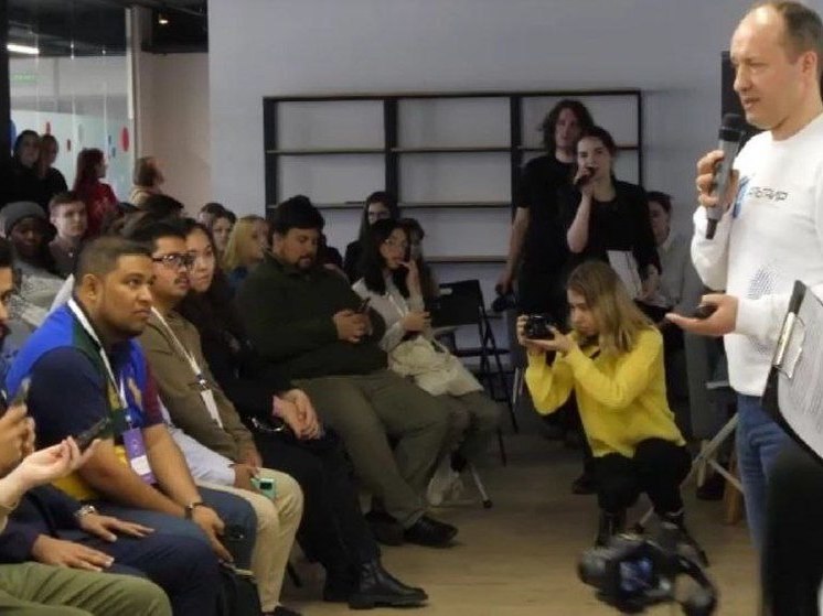 Лётчик-космонавт Александр Мисуркин посетил Смоленск