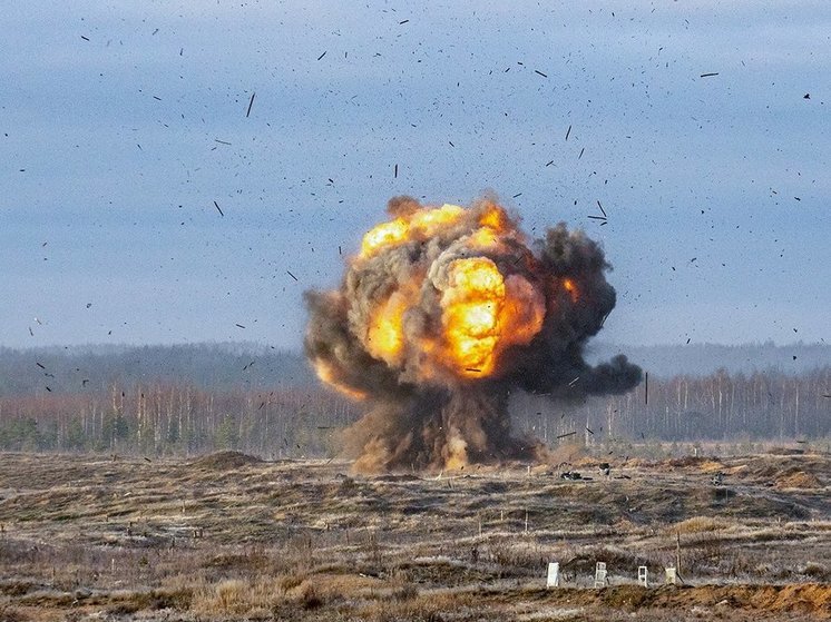 Украинские войска обстреляли промышленное предприятие в Курской области