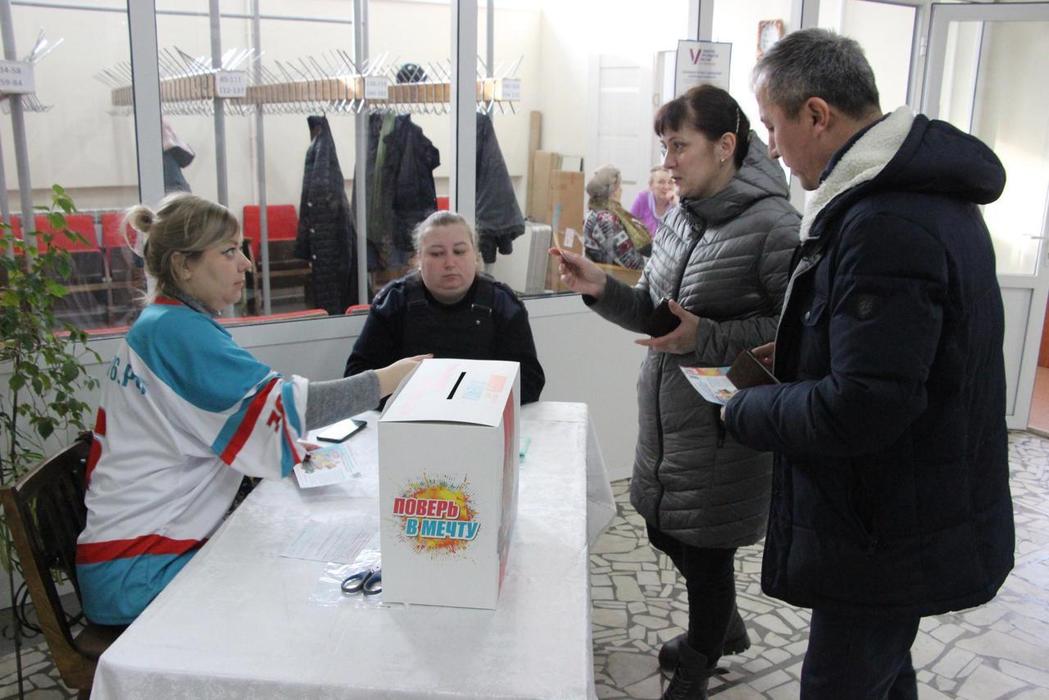 Счастливчики из Ярославской области, выигравшие квартиры и машины на выборах