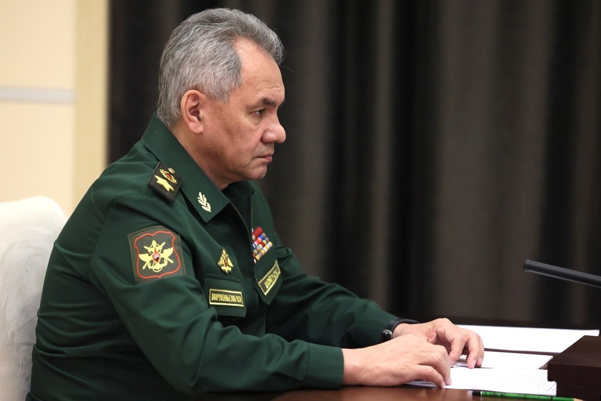 Shoigu announced the creation of two new armies and 14 divisions