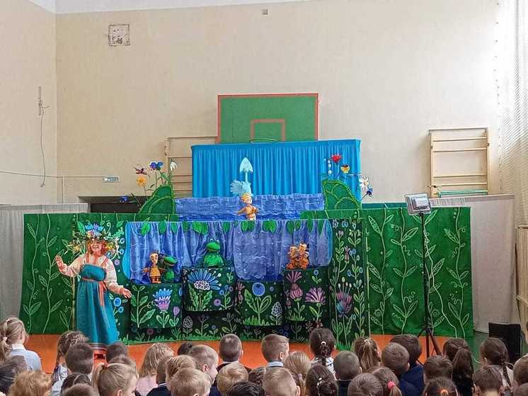 Костромской театр кукол отправился в гастрольное турне по районам области