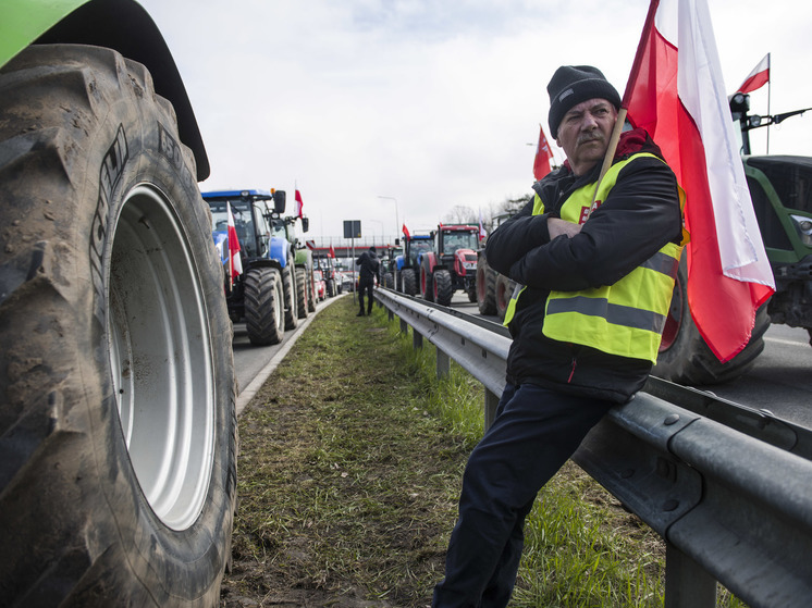Гетманцев: Украина недополучит $166 млн из-за блокады границы поляками