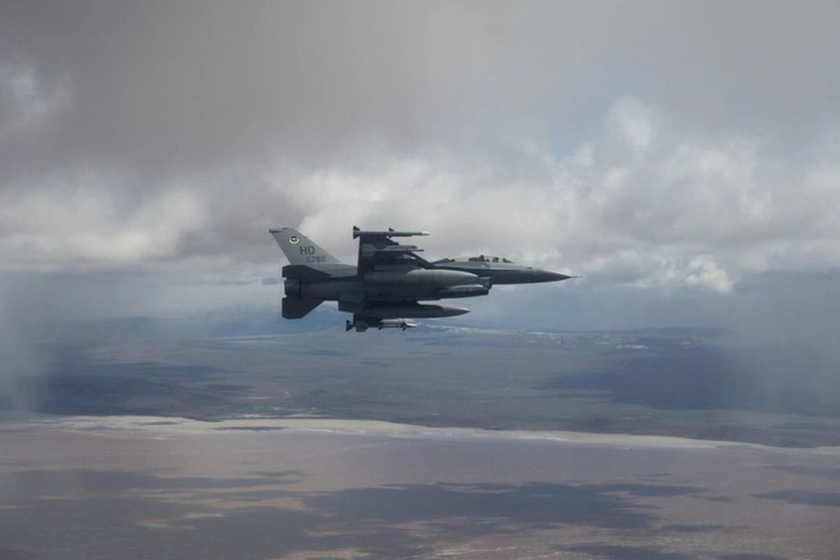 The Netherlands announced the deadline for the transfer of F-16s to Kyiv