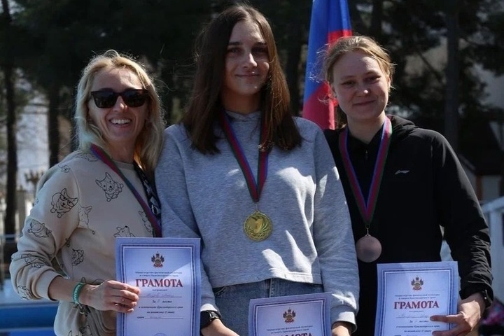 Sochi athletes won five medals at the Krasnodar Territory aquathlon competitions