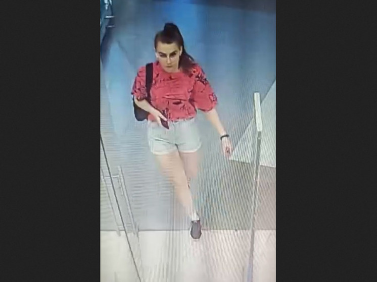 Молодую девушку объявили в розыск по подозрению в краже в Петрозаводске