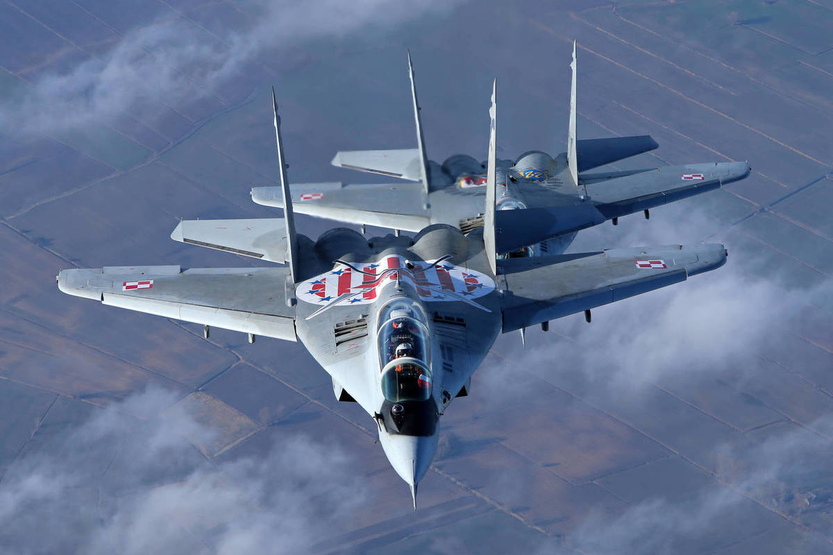 Poland scrambles fighter jets because of Russian planes