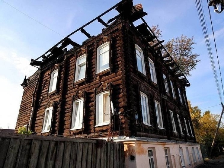 Власти Томска выделили 13 миллионов на ремонт сгоревшего дома-памятника