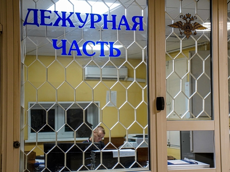 В Кимовске и Ефремове полиция задержала курьеров мошенников