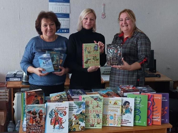 В Чаплынскую библиотеку прибыла посылка с книгами от рязанского губернатора