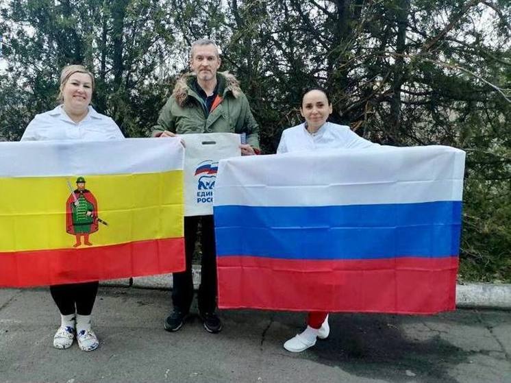 Рязанцы передали гуманитарную помощь в Новокаховскую больницу