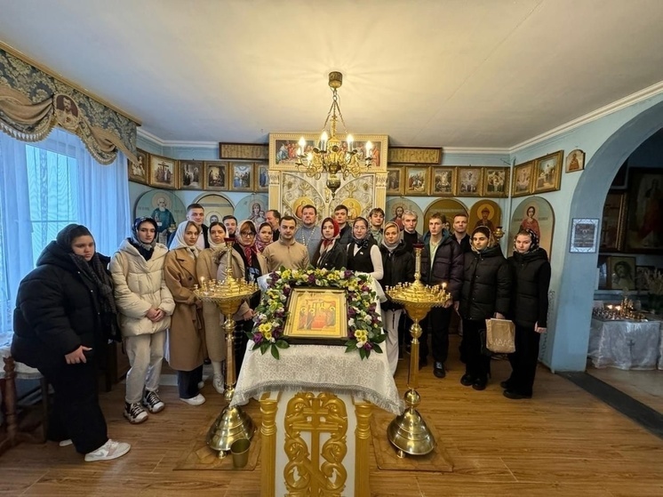 В Краснодаре депутат ЗСК Олег Бойченко и молодежь посетили храм Николая II