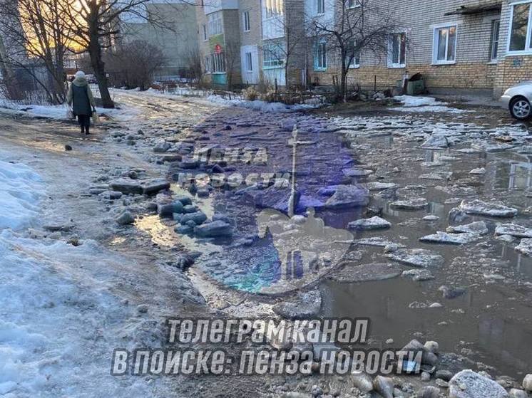 Пензенские автомобилисты тонут в огромных лужах