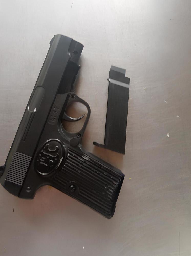 В Анапе полиция проверила подростка, угрожающего автомобилистам игрушечным оружием