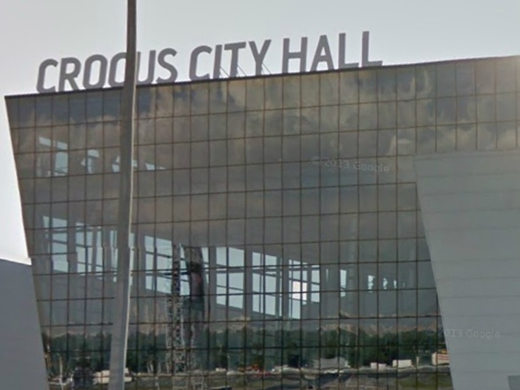 Здание Crocus City Hall в Красногорске горит после стрельбы