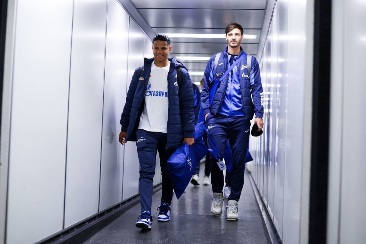 Zenit players flew to Belgrade for the match with Crvena Zvezda